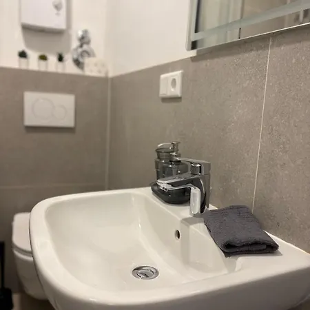 Modernes 1zimmer 7 Fuer Handwerker& Monteure Mit Wlan דירה *