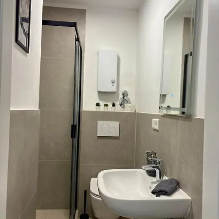 Διαμέρισμα Modernes 1zimmer 7 Fuer Handwerker& Monteure Mit Wlan *
